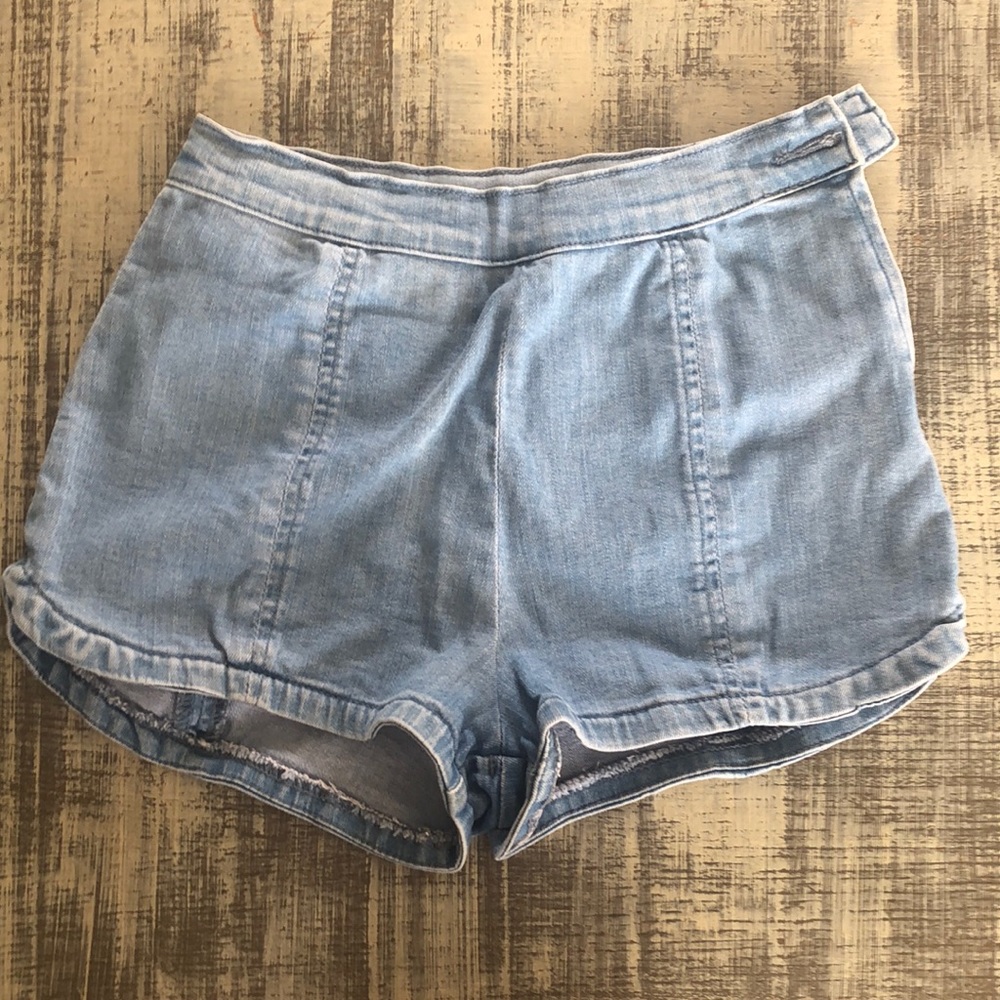 Light blue Rush shorts with pockets! High waisted